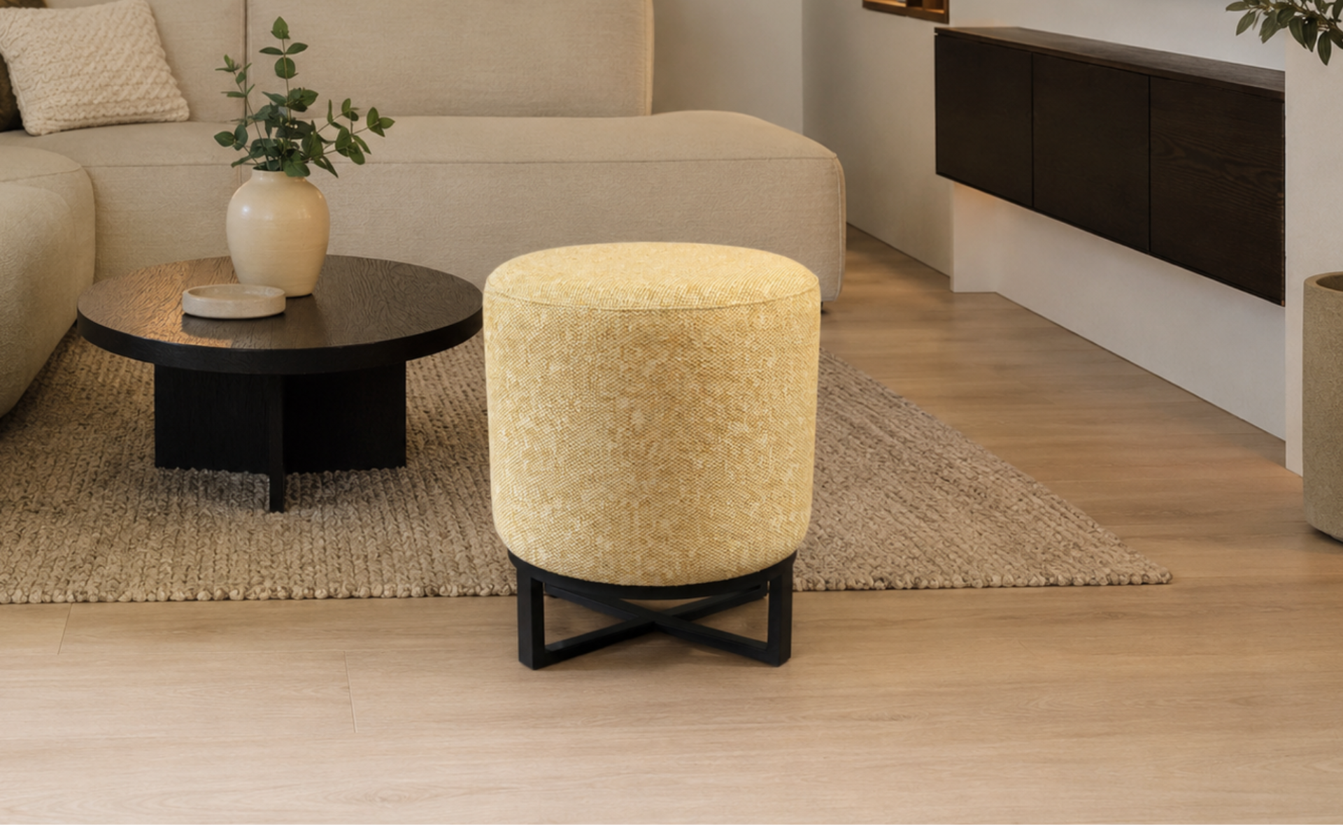 Flynn Stool